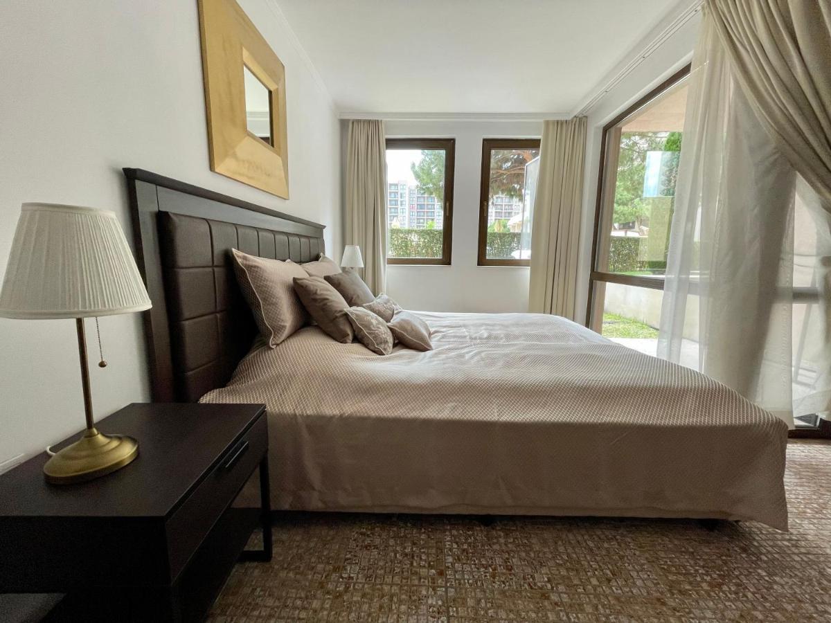 Royal Beach Apartments - 5M To Pool, 100M To Beach Солнечный берег Экстерьер фото